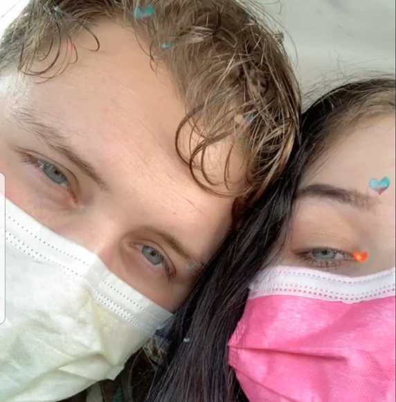 Meet your Posher, Hunter - Picture 1 of 1